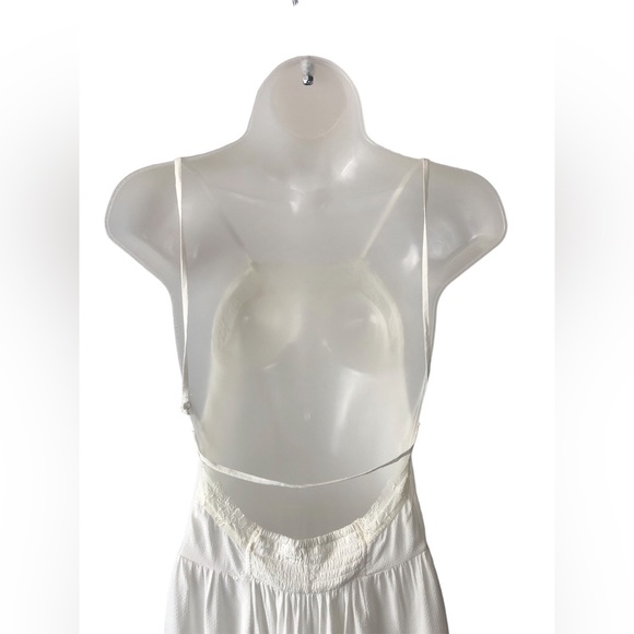 Women's Intimately Free People White Textured Fabric Lacy Mini Dress. Size XS - Picture 4 of 16